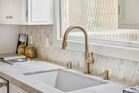 $5,995,000 | 2063-2065 Broadway, San Francisco, CA 94115