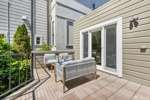 $5,995,000 | 2063-2065 Broadway, San Francisco, CA 94115
