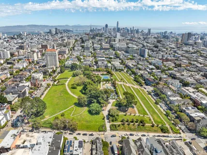 $5,995,000 | 2063-2065 Broadway, San Francisco, CA 94115