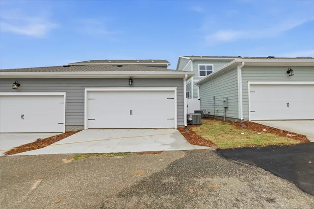 $425,000 | 4061 Four Oaks Boulevard, Tallahassee, FL 32311