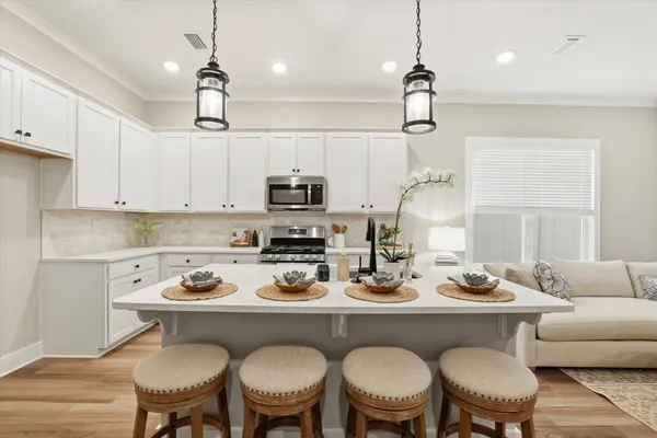 $425,000 | 4061 Four Oaks Boulevard, Tallahassee, FL 32311