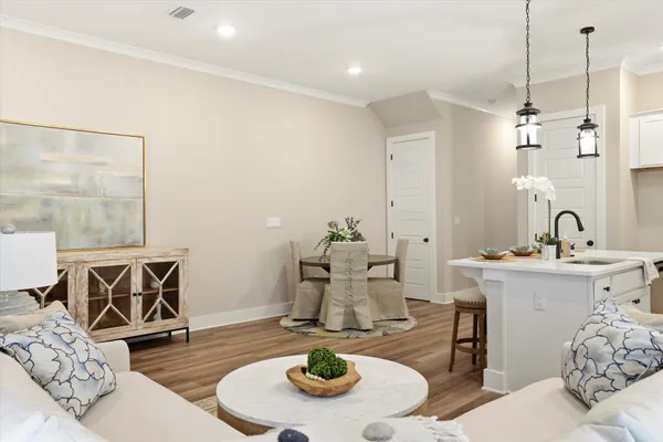 $425,000 | 4061 Four Oaks Boulevard, Tallahassee, FL 32311