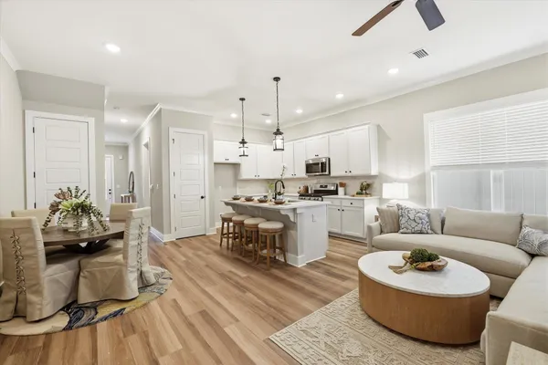 $425,000 | 4061 Four Oaks Boulevard, Tallahassee, FL 32311