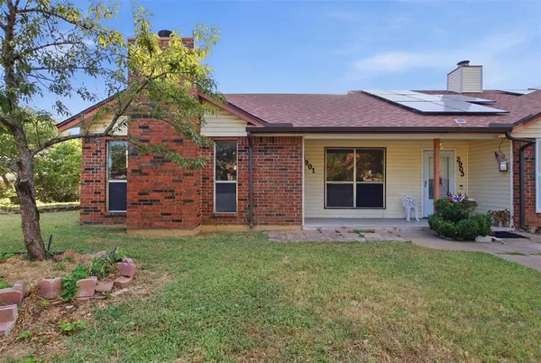 $239,900 | 2901 Kathleen Lane, Euless, TX 76039