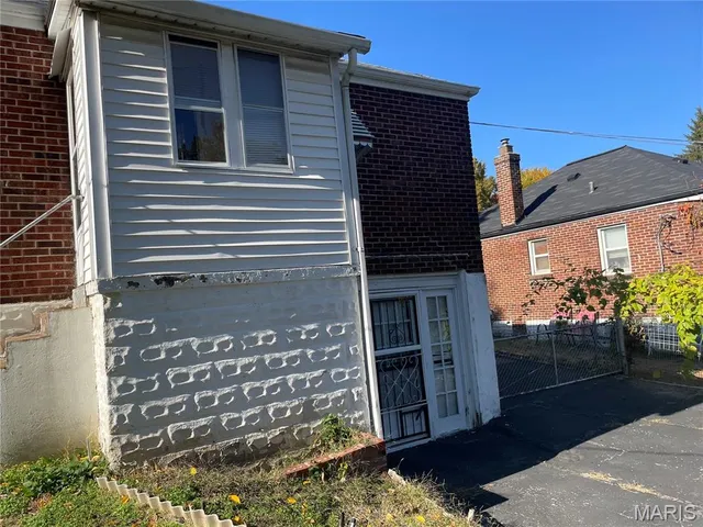 $75,000 | 5218 Fletcher Street, Jennings, MO 63136