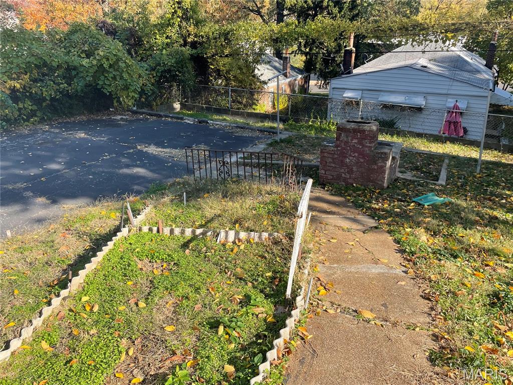 5218 Fletcher Street Jennings, MO 63136 - Photo 9 of 15