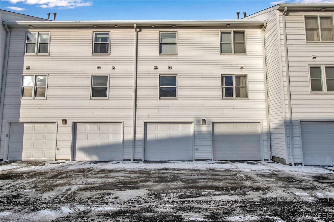 950 Hopkins Road, Unit E Amherst, NY 14221 - Photo 25 of 27