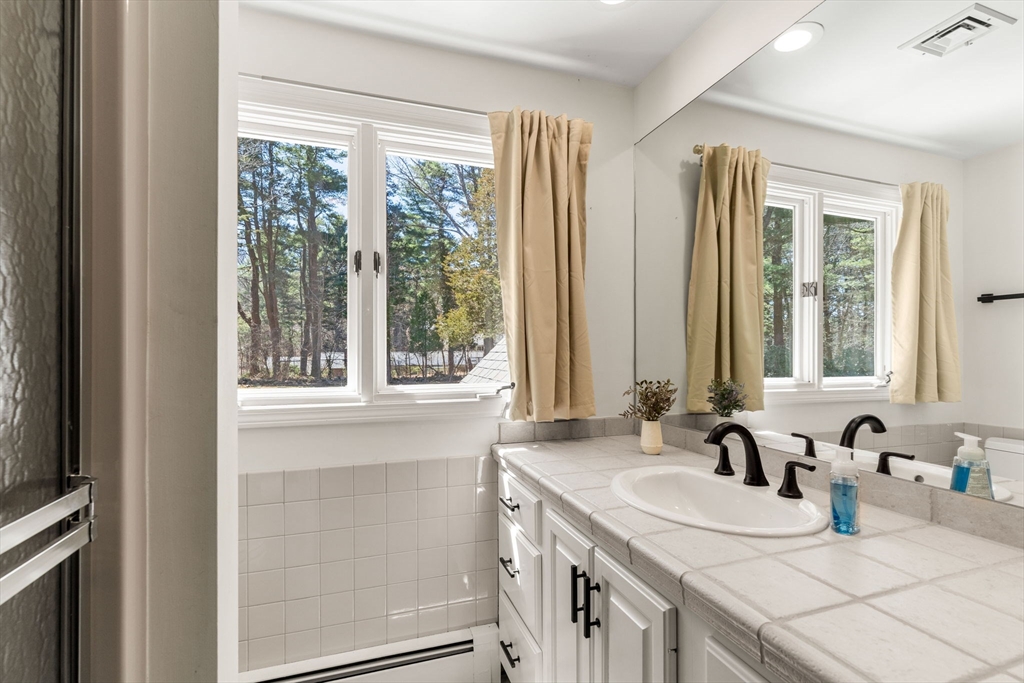 16 Beaver Pond Road Beverly, MA 01915 - Photo 21 of 32