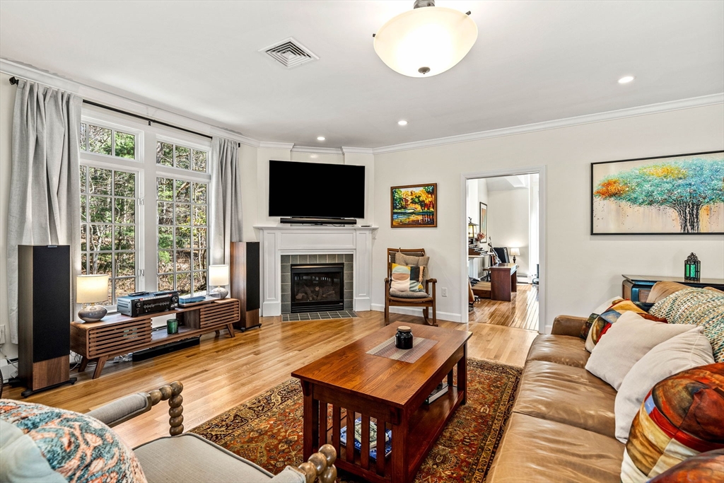 16 Beaver Pond Road Beverly, MA 01915 - Photo 8 of 32