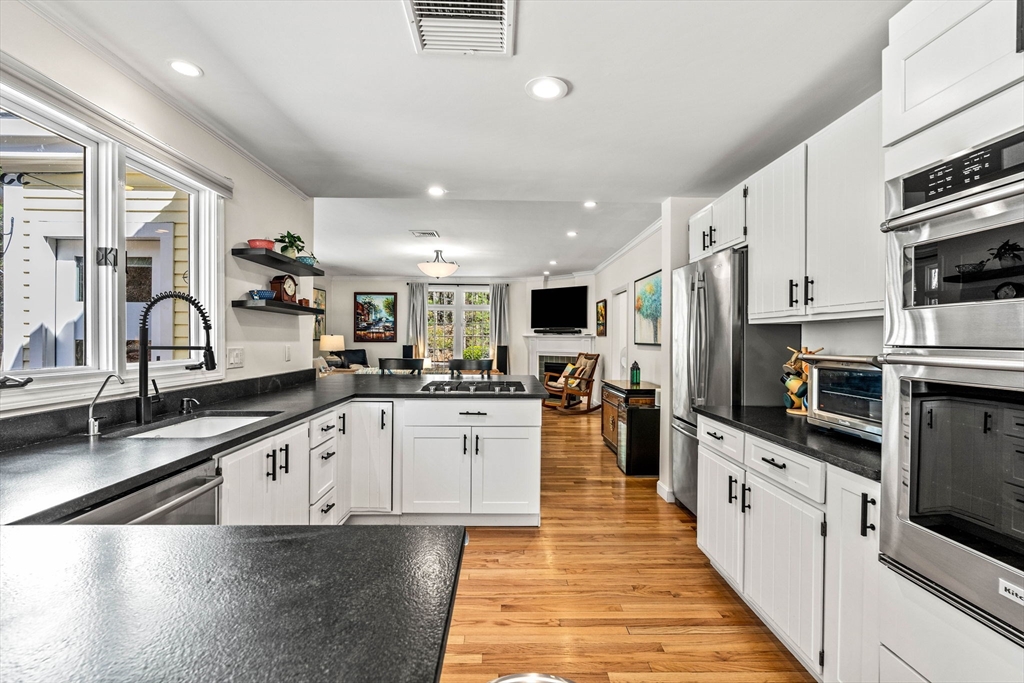 16 Beaver Pond Road Beverly, MA 01915 - Photo 10 of 32