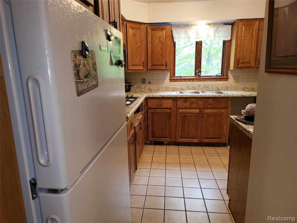 2281 Bennett Road Cheboygan, MI 49721 - Photo 9 of 38