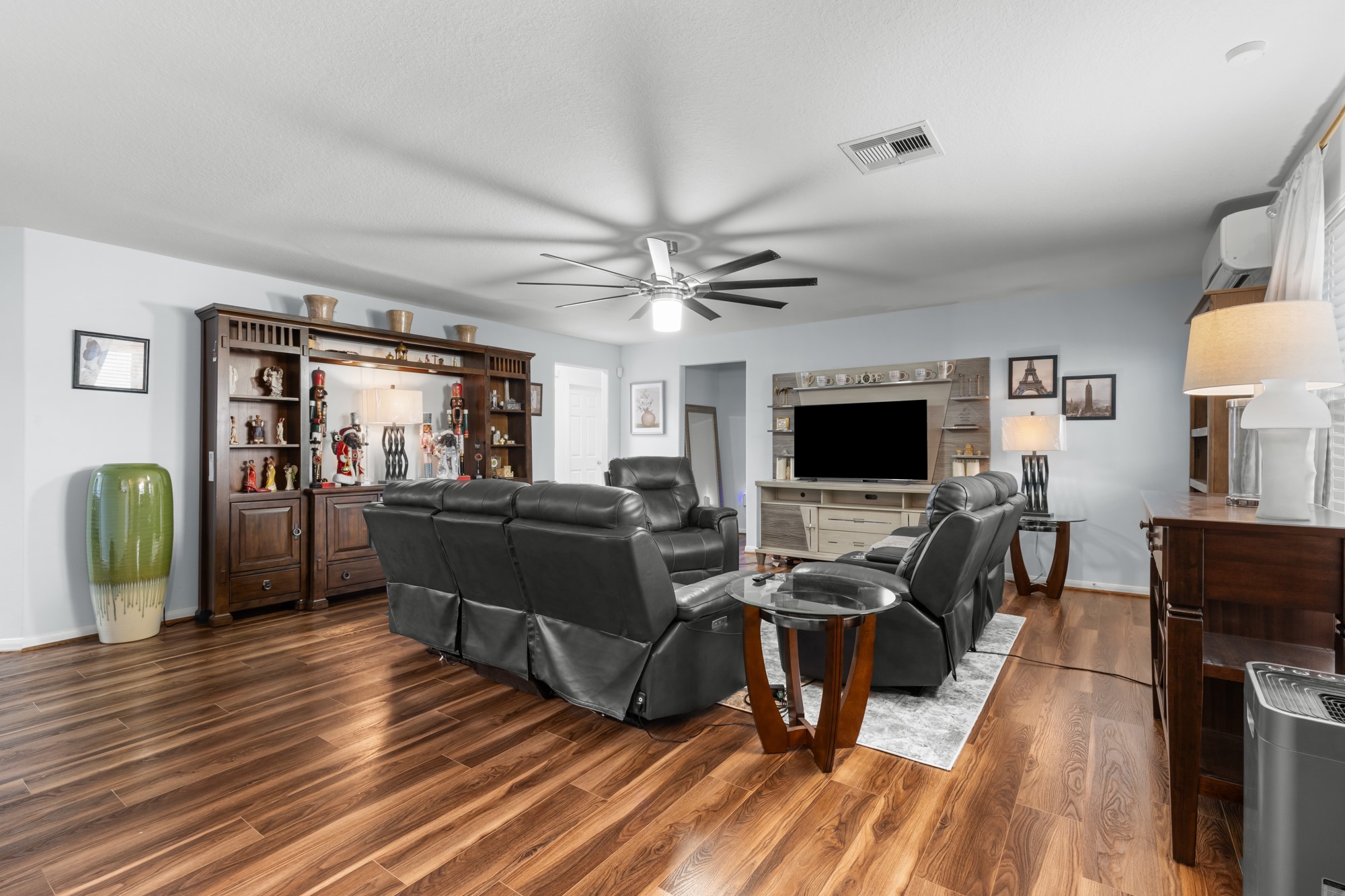 20718 Fair Walnut Way Katy, TX 77449 - Photo 11 of 19