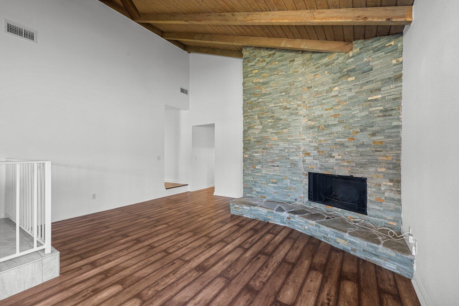 20644 Roscoe Boulevard Winnetka, CA 91306 - Photo 13 of 34 13-RoscoeBlvd-b93822435b