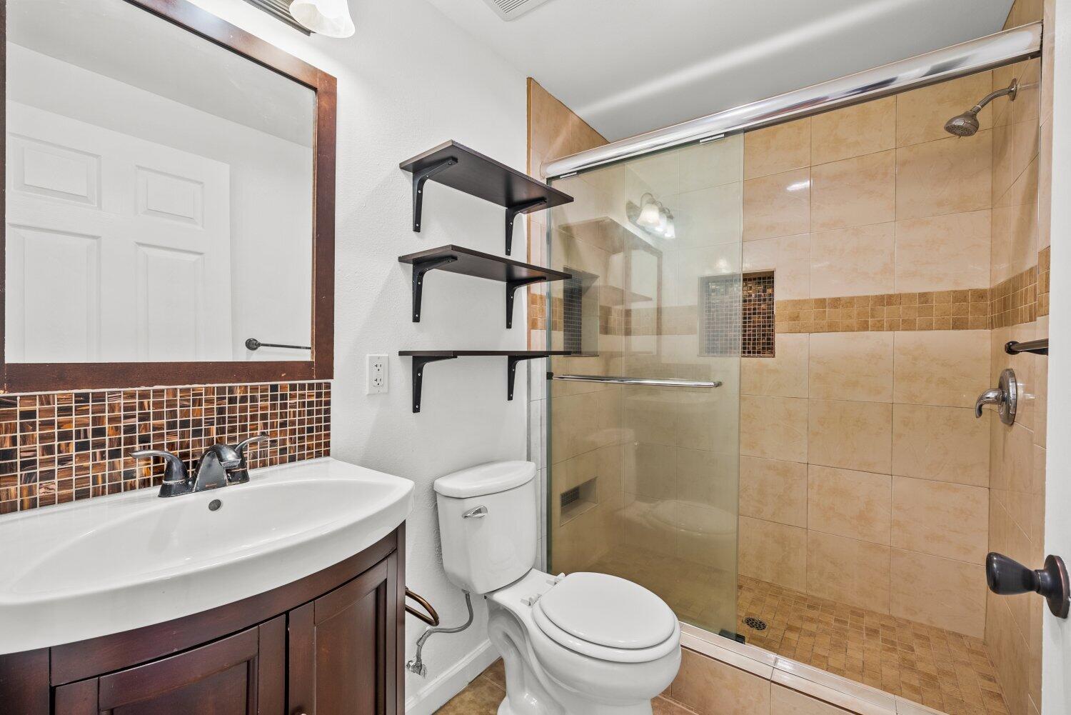 20644 Roscoe Boulevard Winnetka, CA 91306 - Photo 23 of 34 23-RoscoeBlvd-59ae3a9406