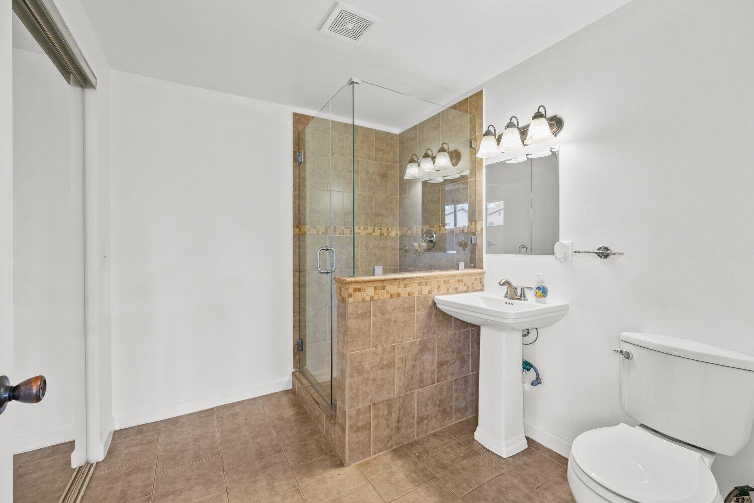 20644 Roscoe Boulevard Winnetka, CA 91306 - Photo 28 of 34 28-RoscoeBlvd-16a21a97bb