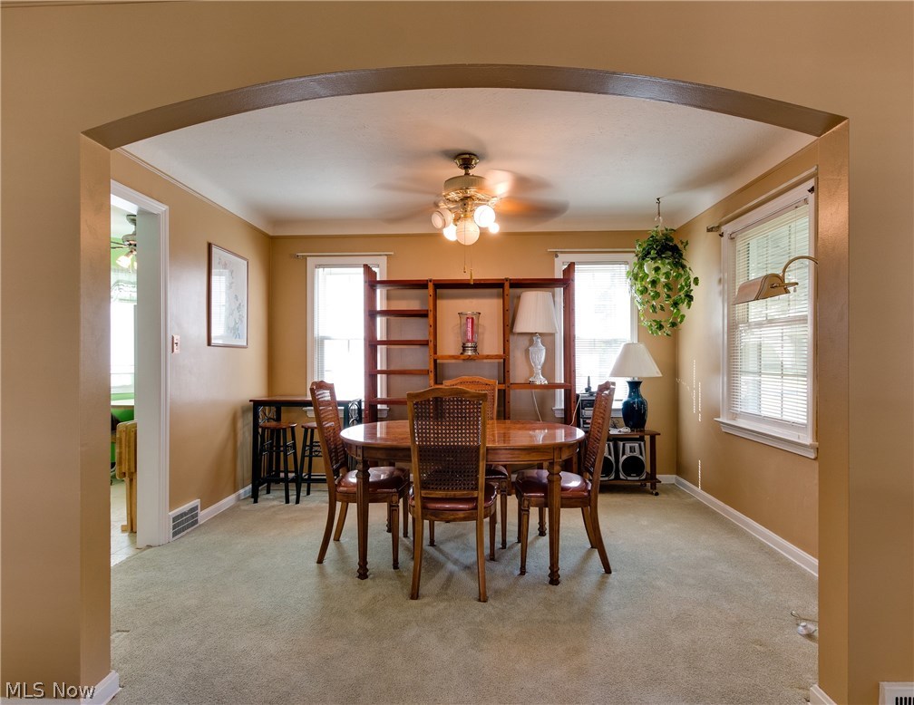 989 Woodview Road Cleveland, OH 44121 - Photo 7 of 25