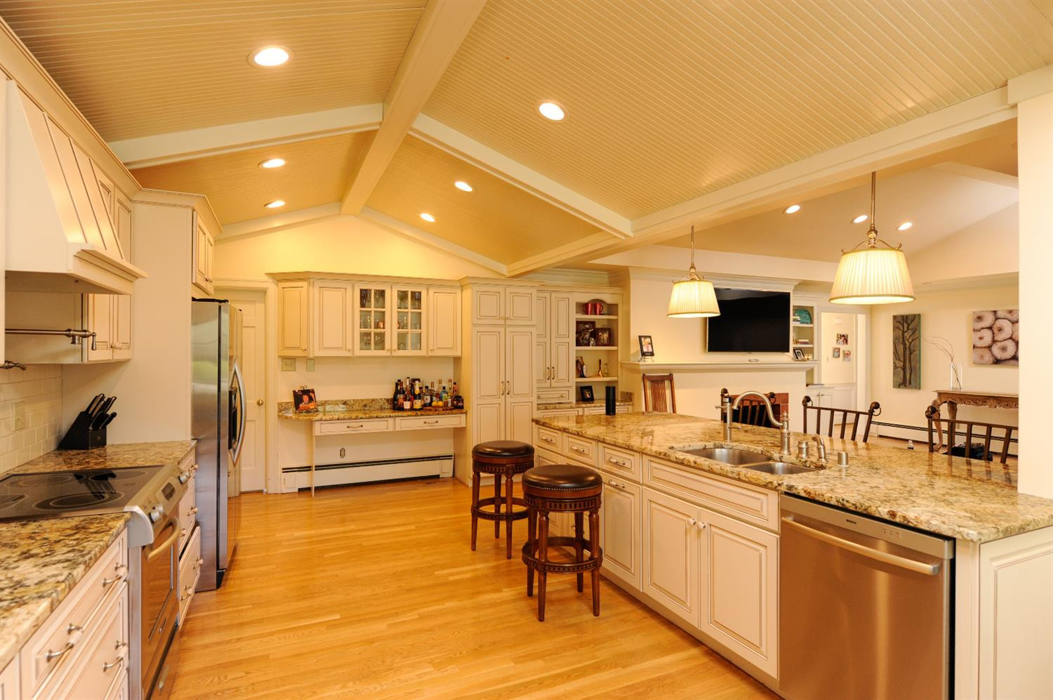 305 Clinton Road Lexington, KY 40502 - Photo 19 of 44 Photo 19
