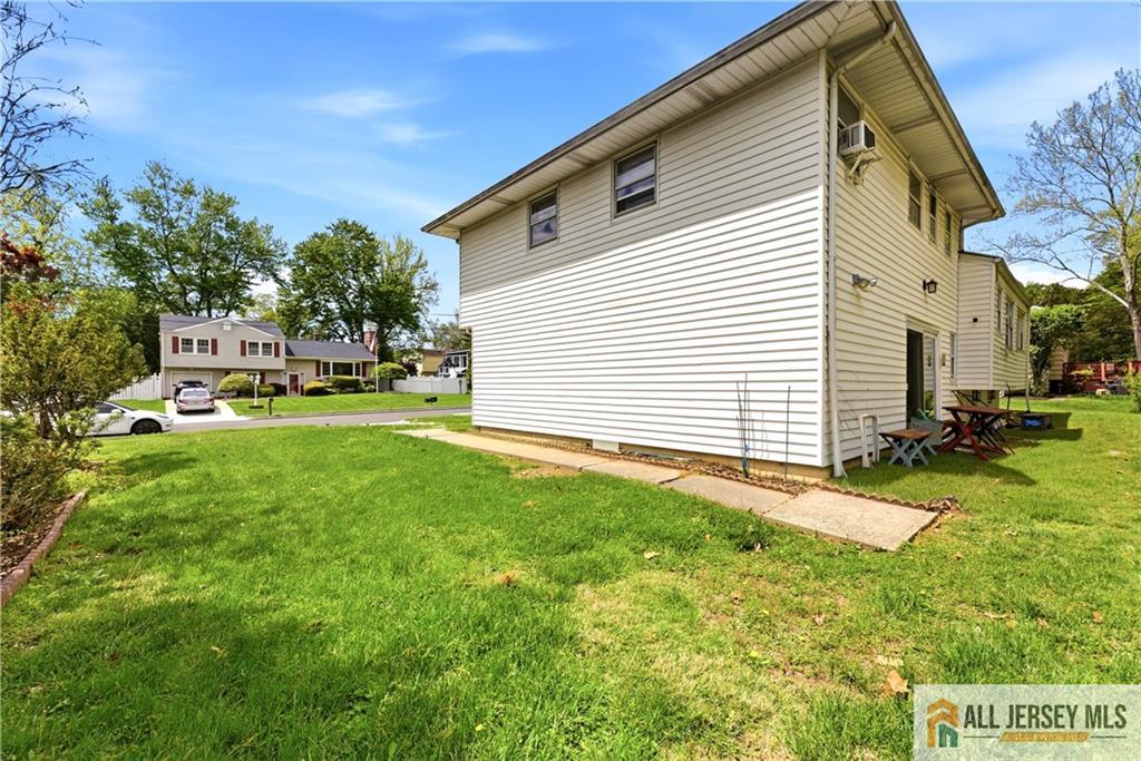 459 Wheeler Road North Brunswick, NJ 08902 - Photo 7 of 30