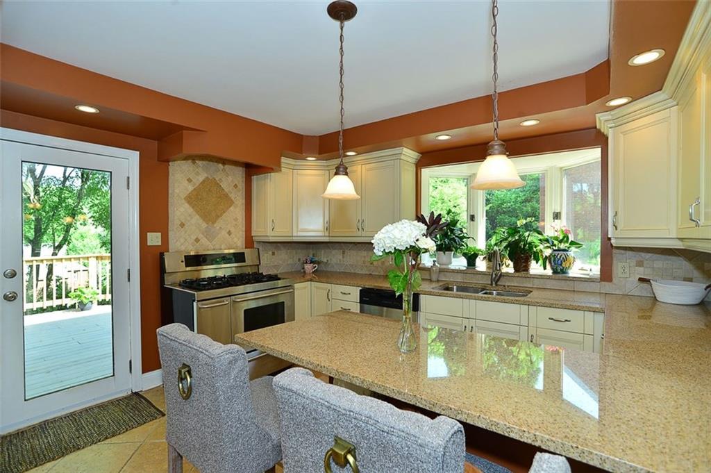 50 West Bruceton Road Pittsburgh, PA 15236 - Photo 7 of 25 Gallery Image 7