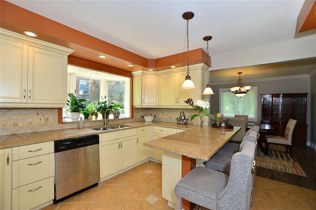 50 West Bruceton Road Pittsburgh, PA 15236 - Photo 8 of 25 Gallery Image 8