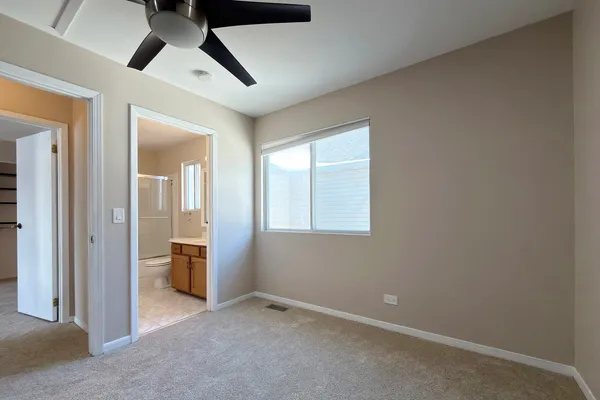 $339,000 | 424 Le Parc Circle, Buffalo Grove, IL 60089