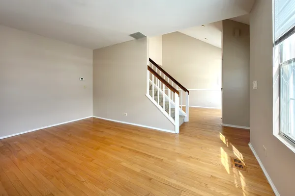 $339,000 | 424 Le Parc Circle, Buffalo Grove, IL 60089