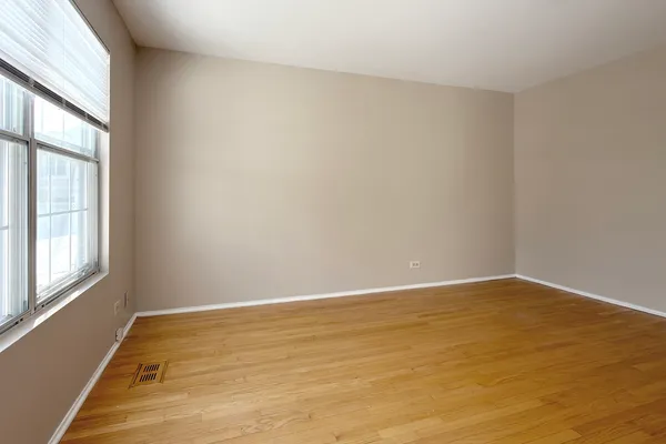 $339,000 | 424 Le Parc Circle, Buffalo Grove, IL 60089