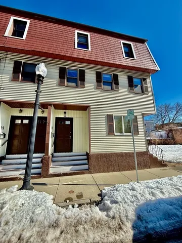 $3,350 | 15 Berwick Street, Unit 15, Melrose, MA 02176