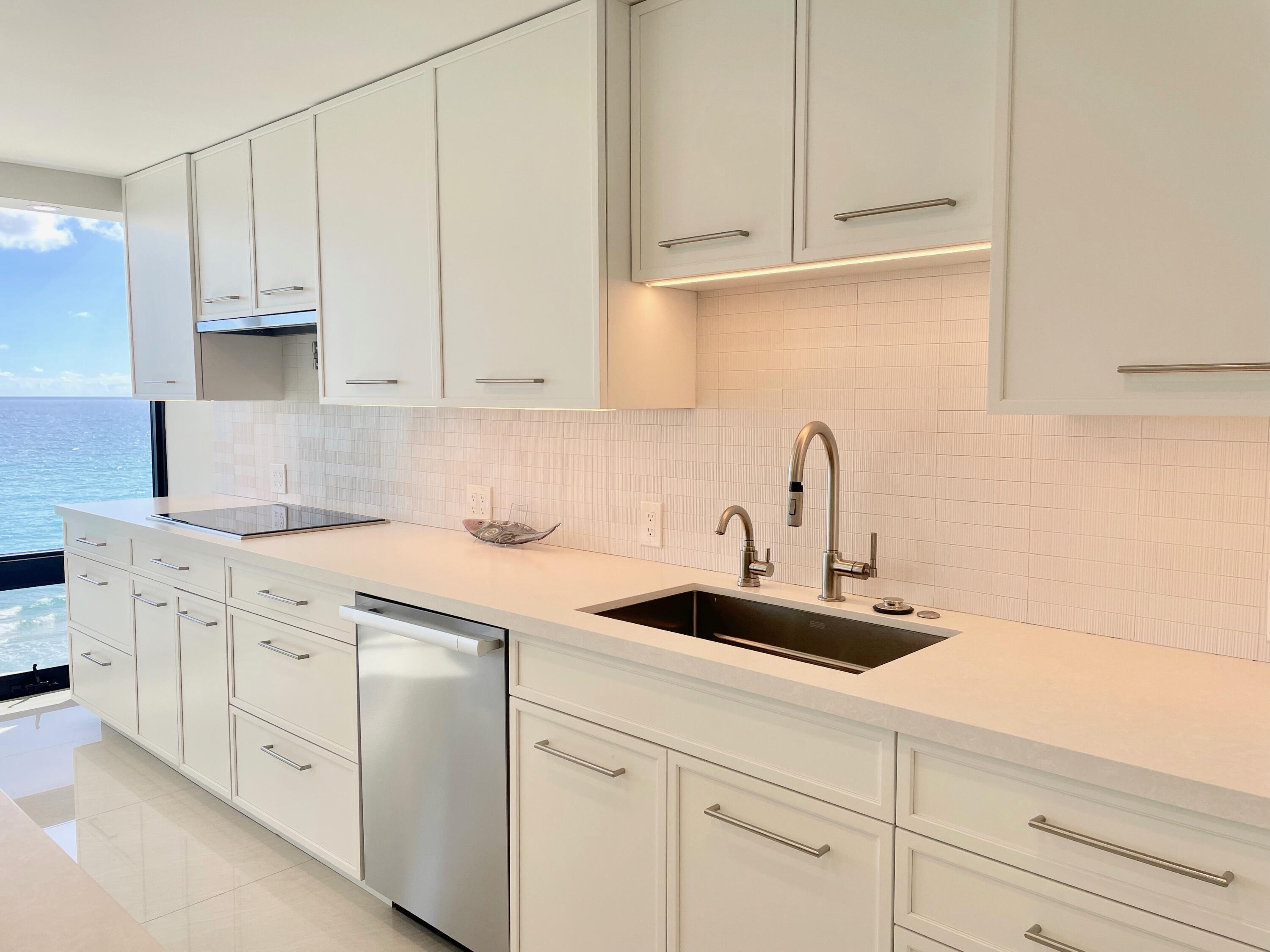 250 South Ocean Boulevard, Unit 6F Boca Raton, FL 33432 - Photo 32 of 94 IMG_2754