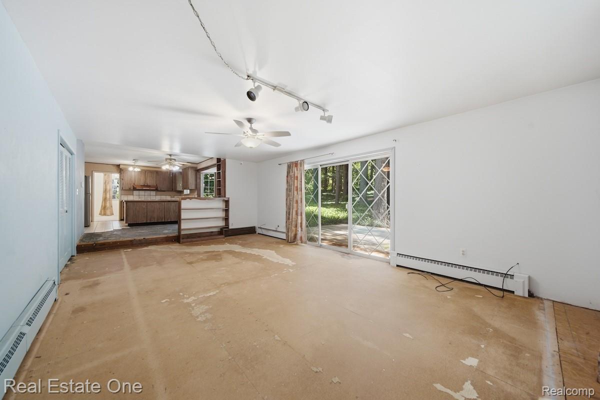 10353 Mcgregor Road Pinckney, MI 48169 - Photo 16 of 41 DSC04388.jpg