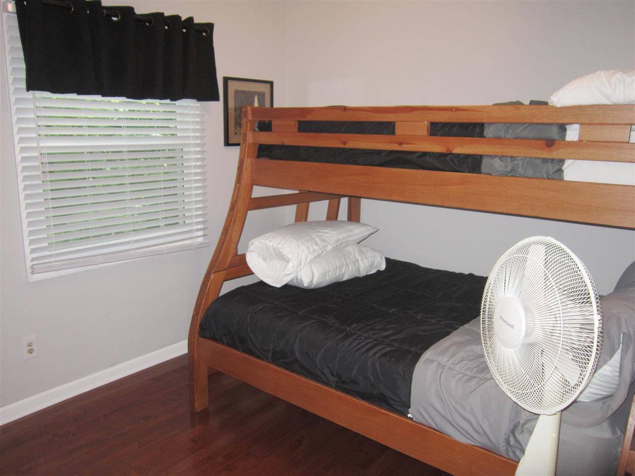 9977 Skiver Road Traverse City, MI 49685 - Photo 19 of 23 1803457-18.JPG