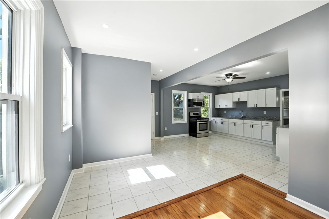 32 Carver Street Pawtucket, RI 02860 - Photo 9 of 42