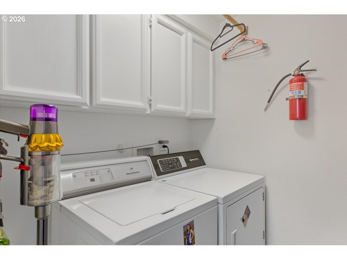 229 Hazelbrook Drive North Keizer, OR 97303 - Photo 23 of 48 a utility room with dryer and washer