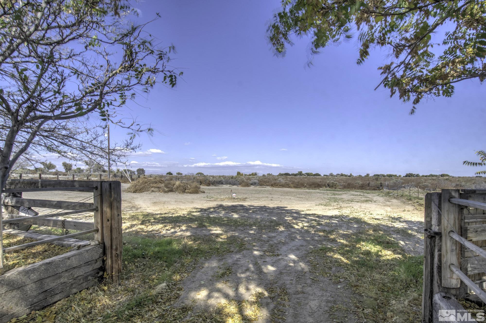 2626 Rice Road Fallon, NV 89406 - Photo 38 of 39 a view of a yard with an outdoor space