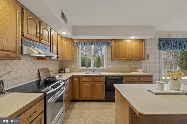 $800,000 | 2756 Pickertown Road, Warrington, PA 18976