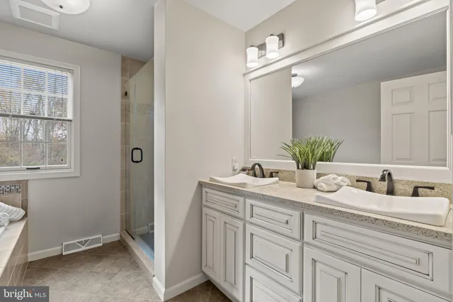 $800,000 | 2756 Pickertown Road, Warrington, PA 18976