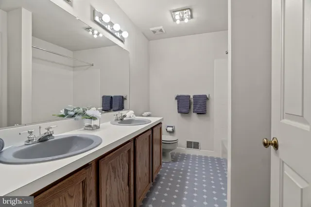 $800,000 | 2756 Pickertown Road, Warrington, PA 18976