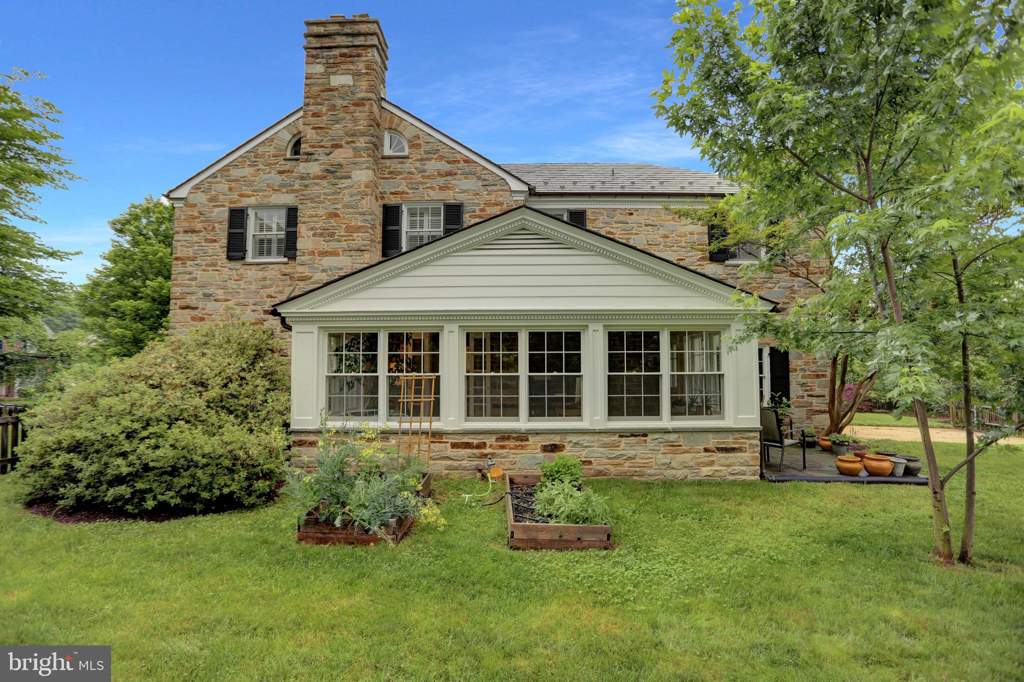 121 Croydon Road Baltimore, MD 21212 - Photo 44 of 57 front view of a house with a yard