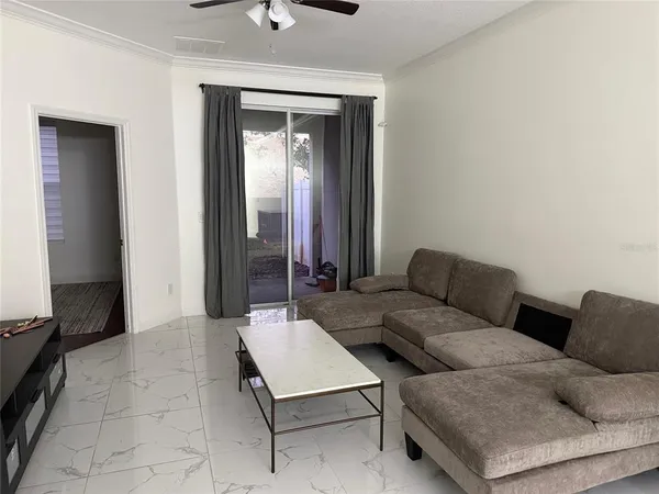 $2,500 | 417 Glastonbury Drive, Orlando, FL 32825