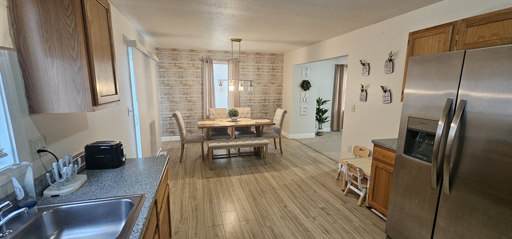 289 Morton Street Springfield, MA 01119 - Photo 6 of 28