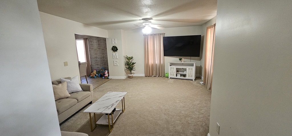 289 Morton Street Springfield, MA 01119 - Photo 10 of 28