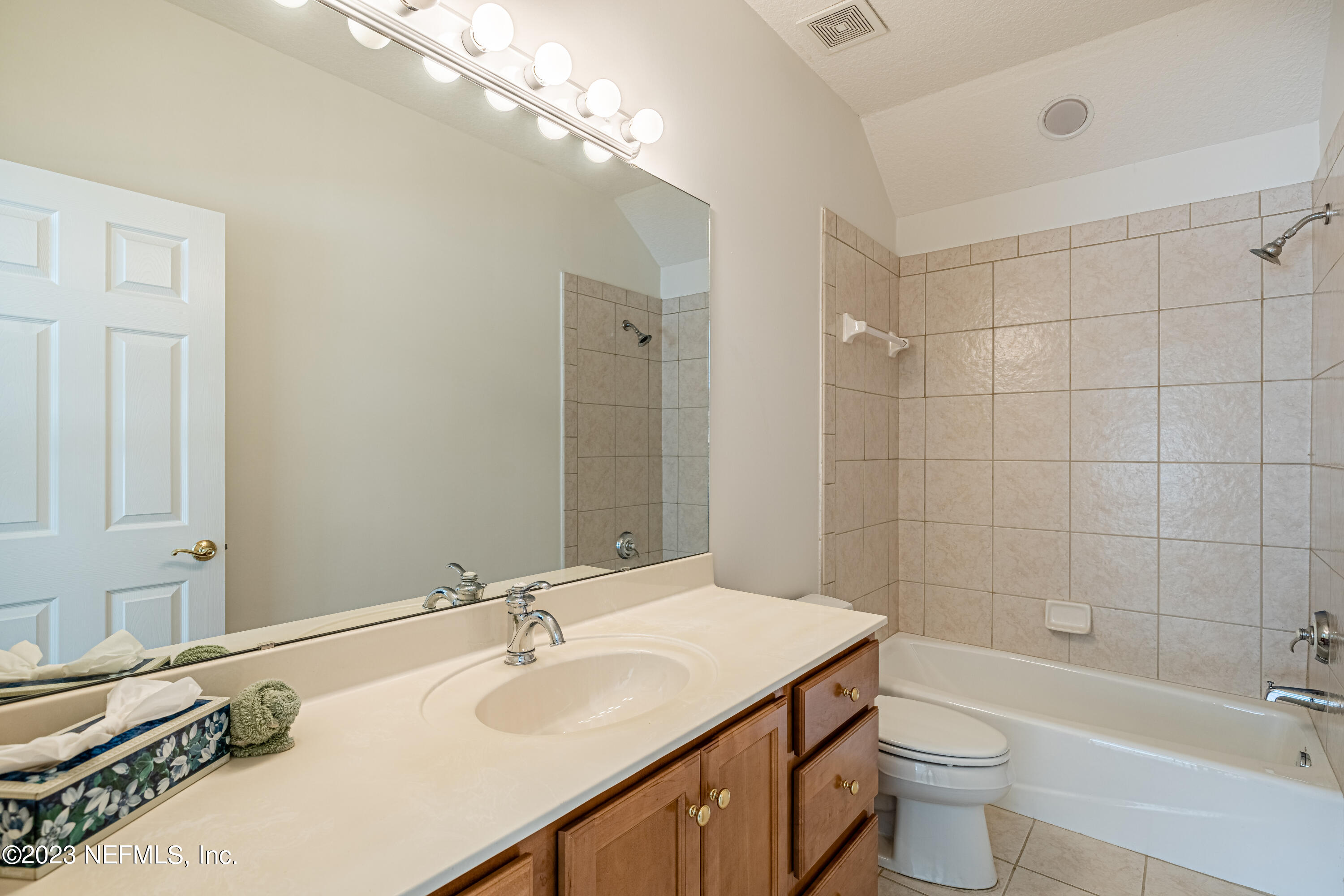 513 Fresh Pond Road Ponte Vedra Beach, FL 32082 - Photo 13 of 58 a bathroom with a sink toilet tub and shower