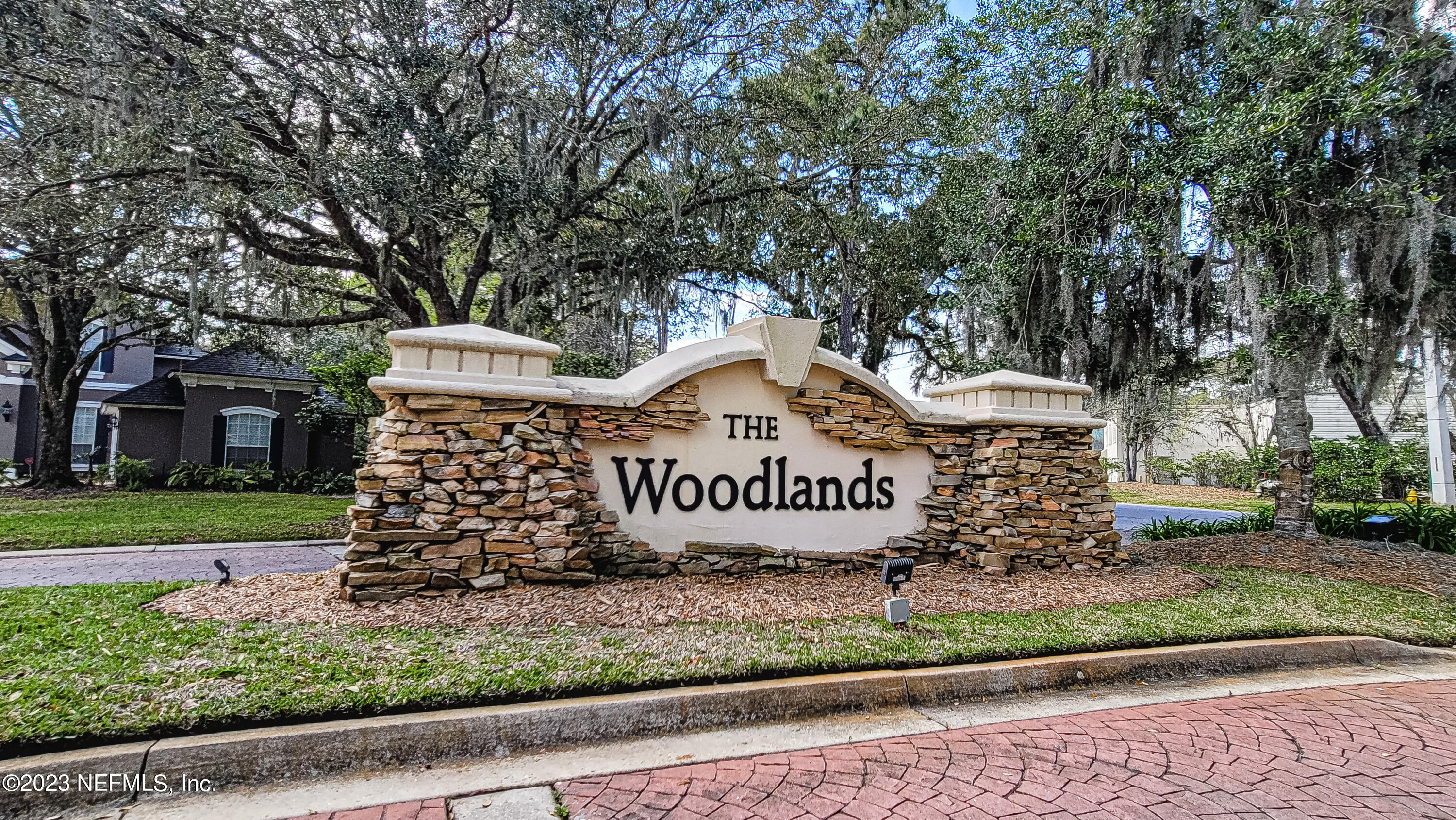 513 Fresh Pond Road Ponte Vedra Beach, FL 32082 - Photo 29 of 58 a sign on the side of a road