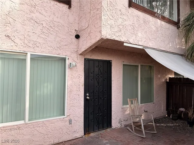$1,300 | 4350 Caliente Street, Las Vegas, NV 89119