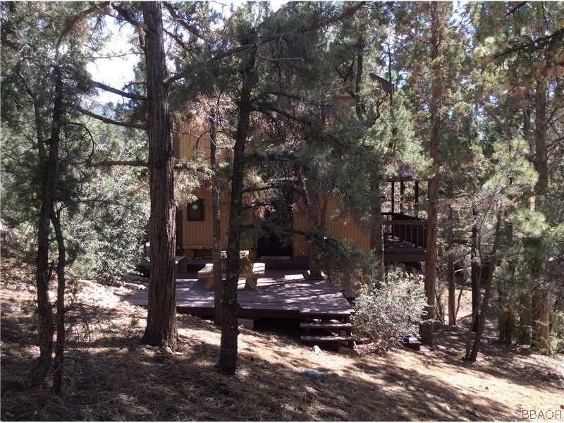 168 Riverside Avenue Sugarloaf, CA 92386 - Photo 22 of 23 a view of a tree