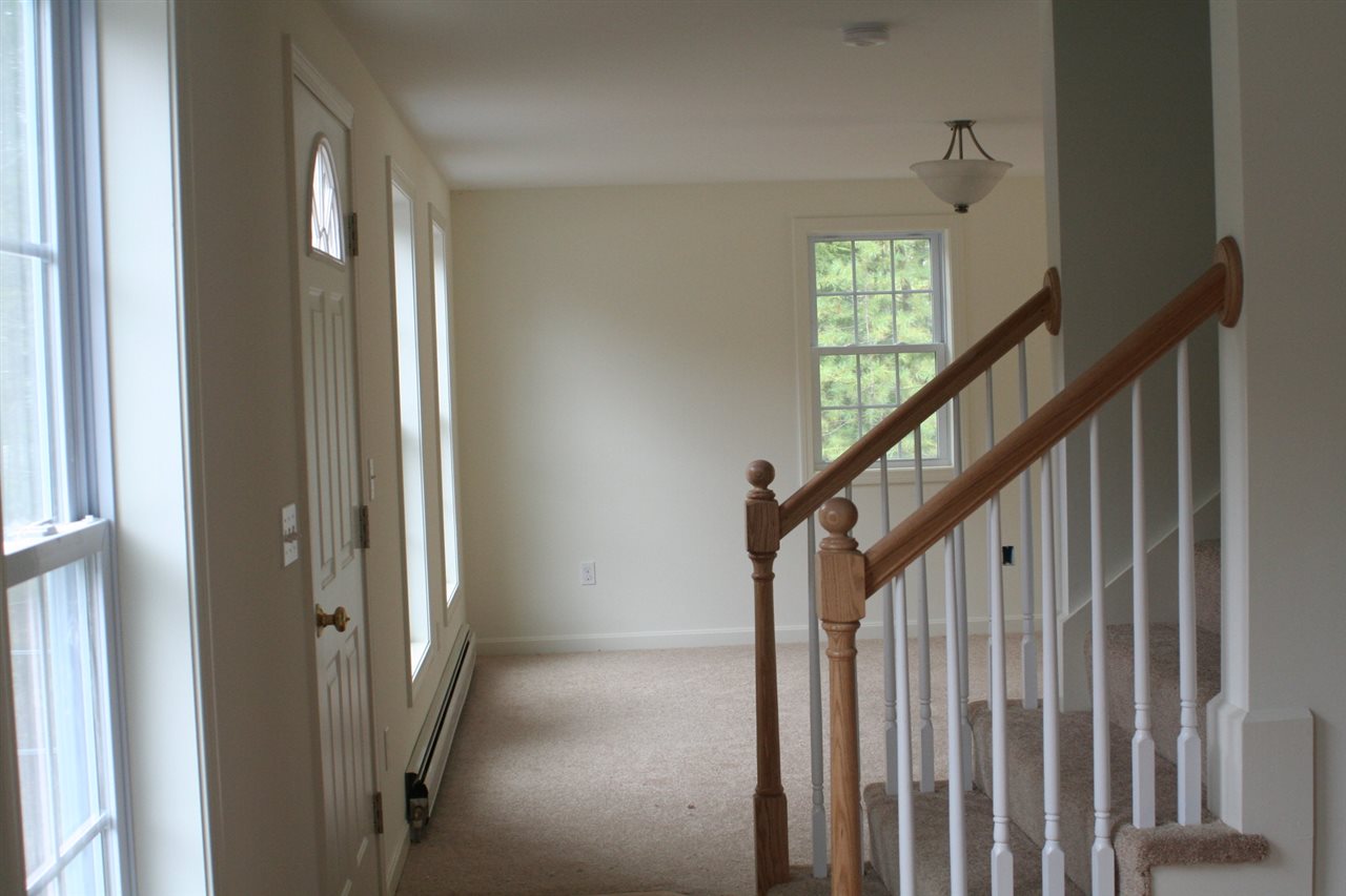 9 Hiltons Lane Rochester, NH 03868 - Photo 5 of 19