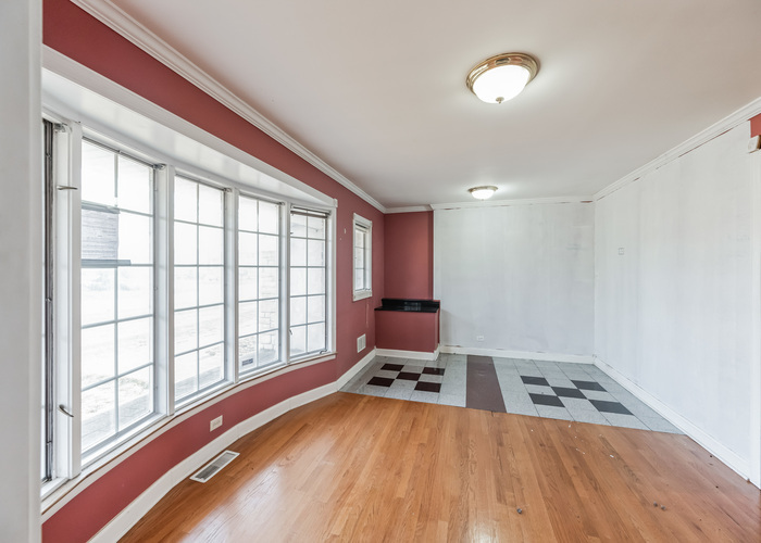 1730 Davis Street Park Ridge, IL 60068 - Photo 14 of 26 Gallery Image 14
