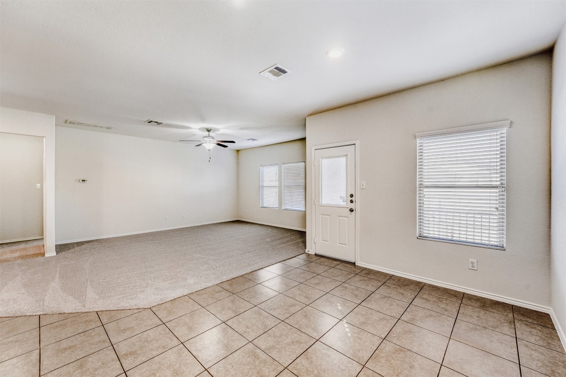 433 Druse Lane Jarrell, TX 76537 - Photo 4 of 28