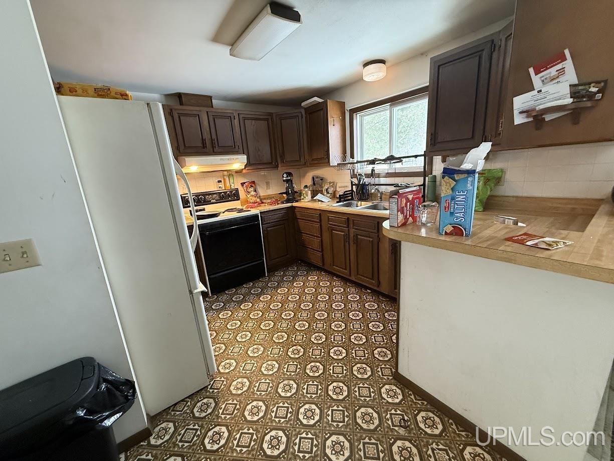 9690 County 416 H Road Cornell, MI 49818 - Photo 5 of 10 Gallery Image 5