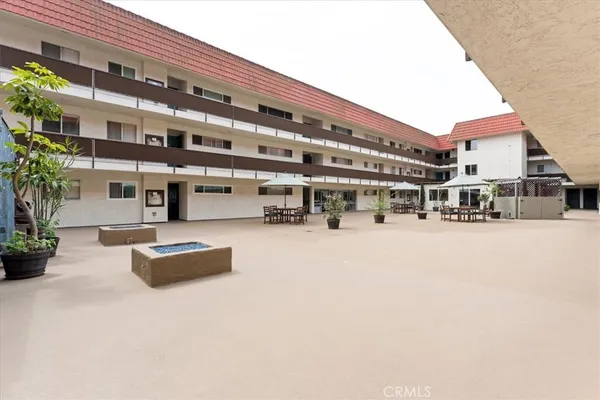 $2,800 | 3939 East Allin, Unit 109, Long Beach, CA 90803